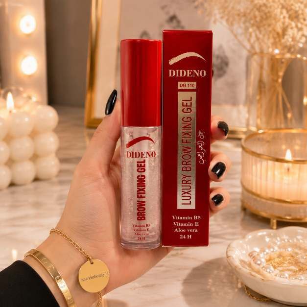 ژل لیفت ابرو دیدنو حاوی ترکیبات مغذی و ارگانیک شامل ویتامین B5، ویتامین E و عصاره آلوئه ورا برای تقویت ریشه ابرو
